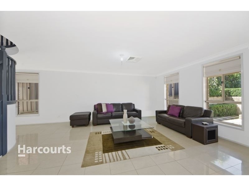 2 Nalong Street, St Clair NSW 2759
