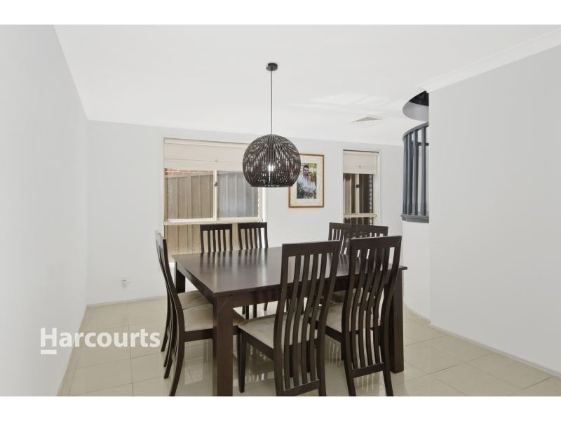 2 Nalong Street, St Clair NSW 2759