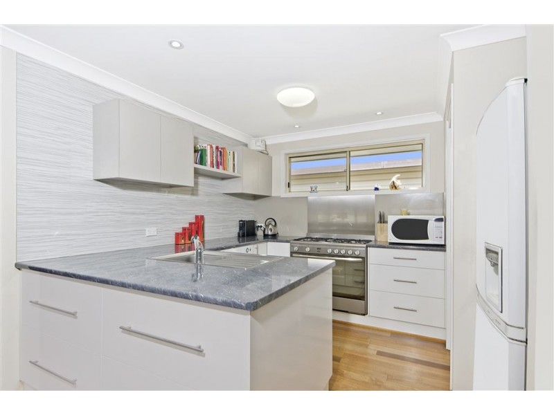 1 Apollo Close, St Clair NSW 2759