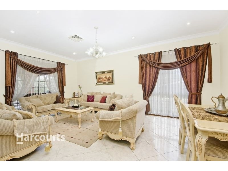 5 Barnfield Place, Dean Park NSW 2761