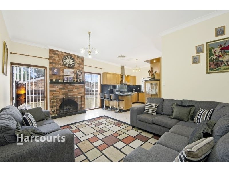 5 Barnfield Place, Dean Park NSW 2761