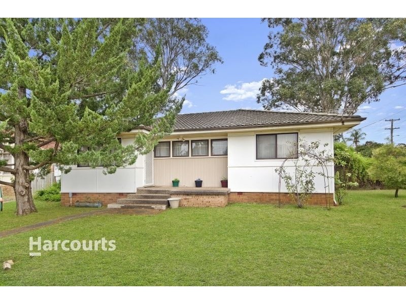 8 Le Maire Avenue, Lethbridge Park NSW 2770