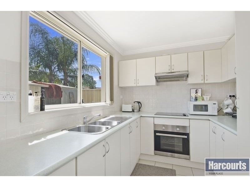 20B Sorenson Crescent, Blackett NSW 2770