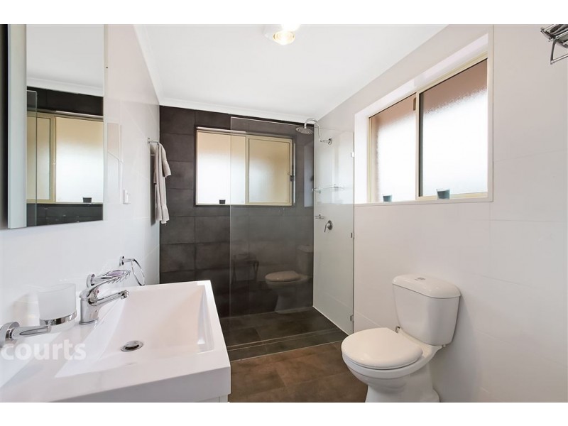 194 Woodstock Avenue, Whalan NSW 2770