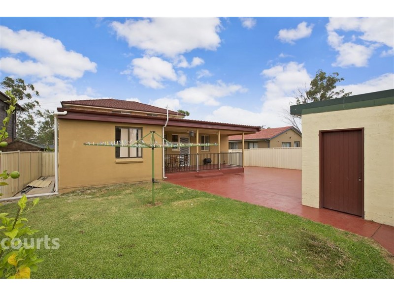 194 Woodstock Avenue, Whalan NSW 2770