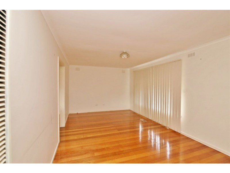 70 Neasham Drive West, Dandenong North VIC 3175