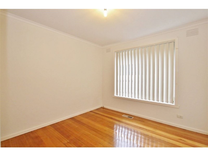 70 Neasham Drive West, Dandenong North VIC 3175