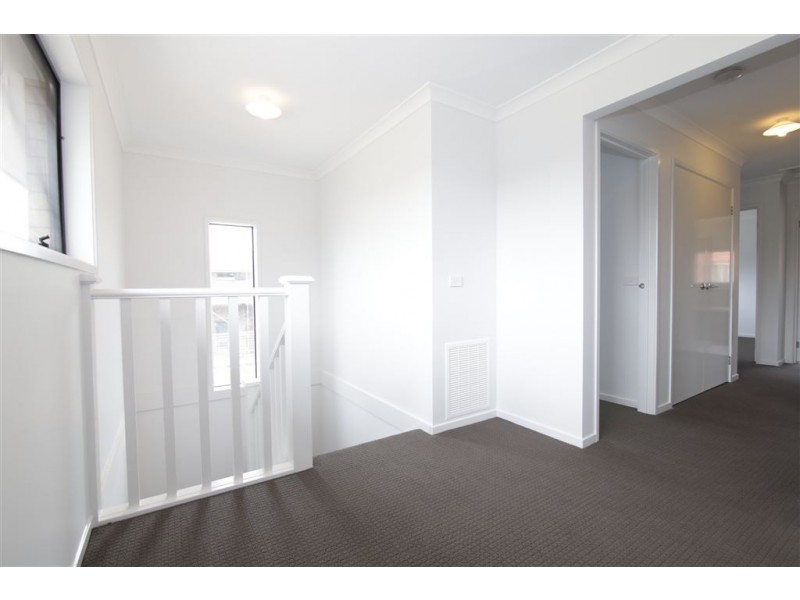 2 Denmark Street, Keysborough VIC 3173