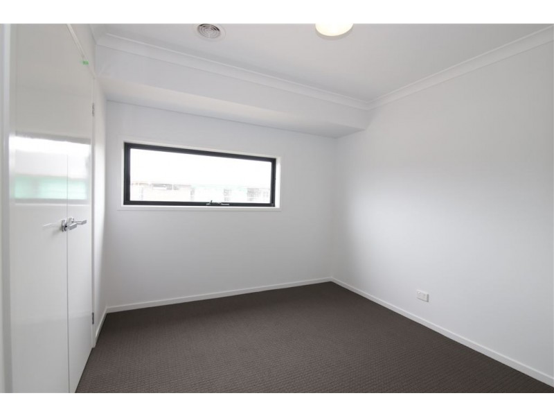 2 Denmark Street, Keysborough VIC 3173