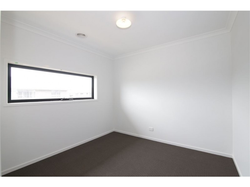 2 Denmark Street, Keysborough VIC 3173