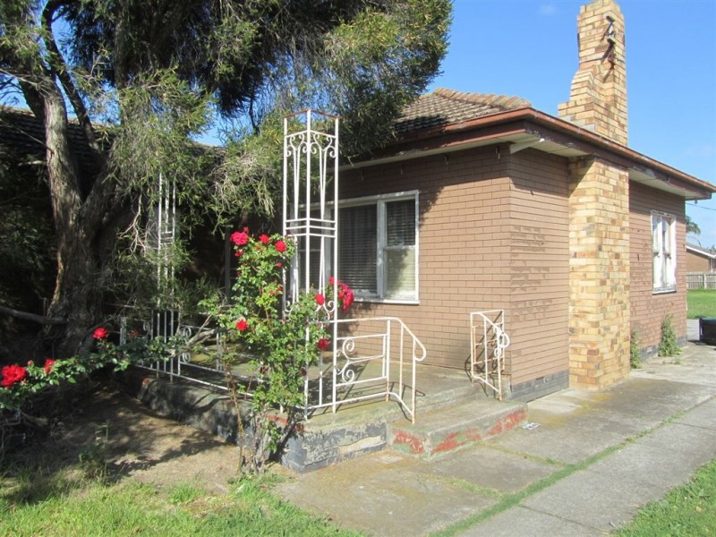 4 View Road, Springvale VIC 3171