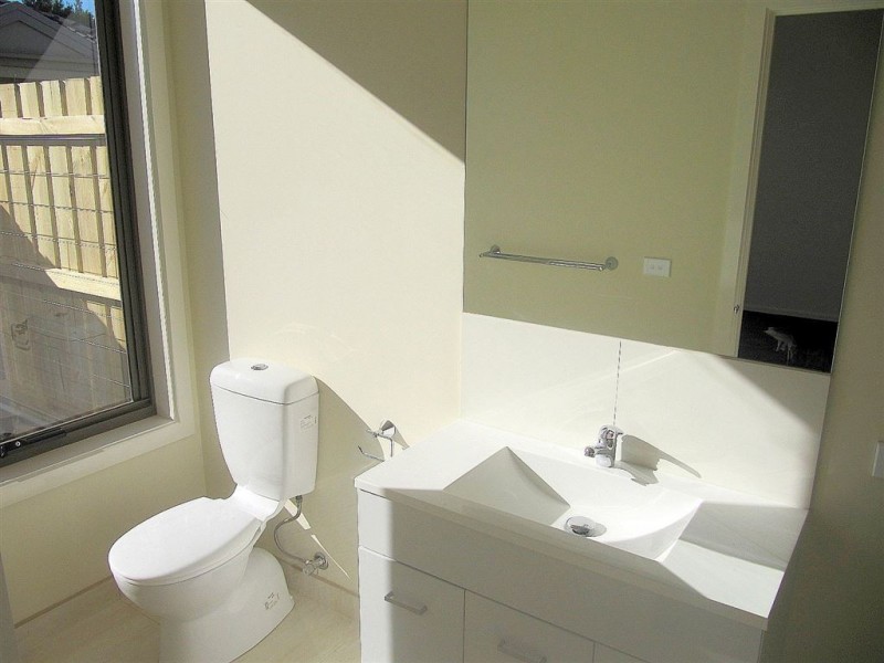 2/24 Allan Street, Noble Park VIC 3174