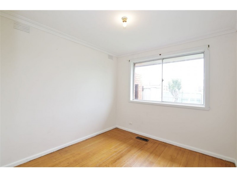 16 Monash Crescent, Clayton South VIC 3169