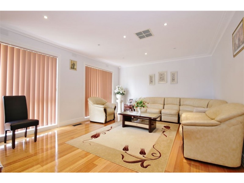 14 Dunvegan Crescent, Dandenong VIC 3175