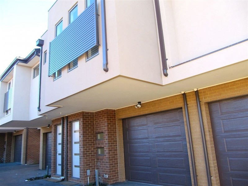 2/24 Allan Street, Noble Park VIC 3174