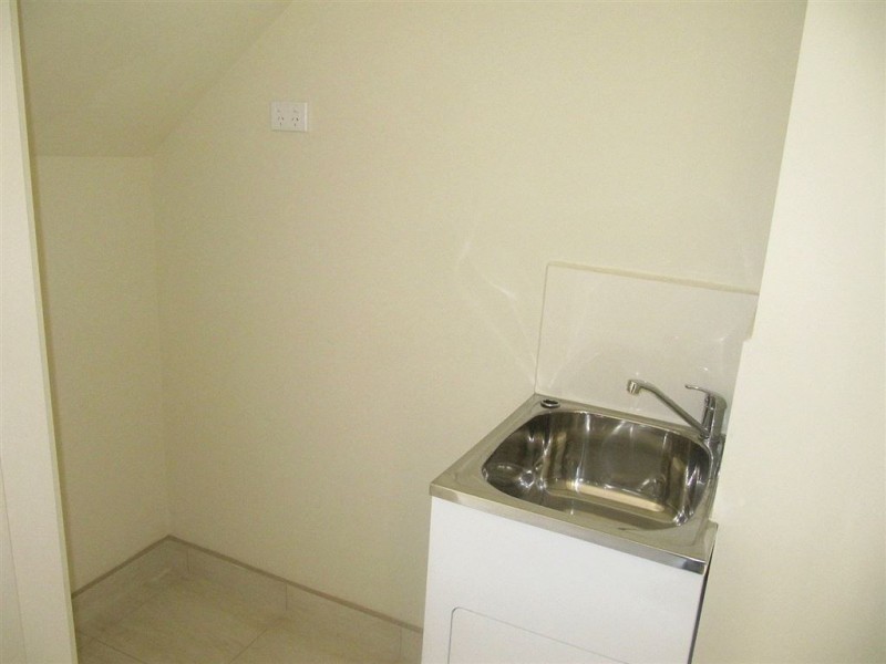 2/24 Allan Street, Noble Park VIC 3174