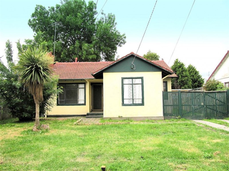 7 Oak Avenue, Doveton VIC 3177