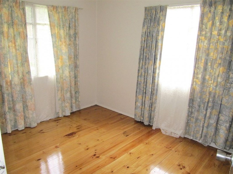 7 Oak Avenue, Doveton VIC 3177