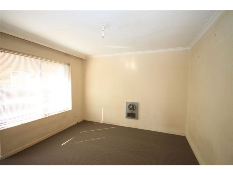 2/8 Kelvin Grove, Springvale VIC 3171