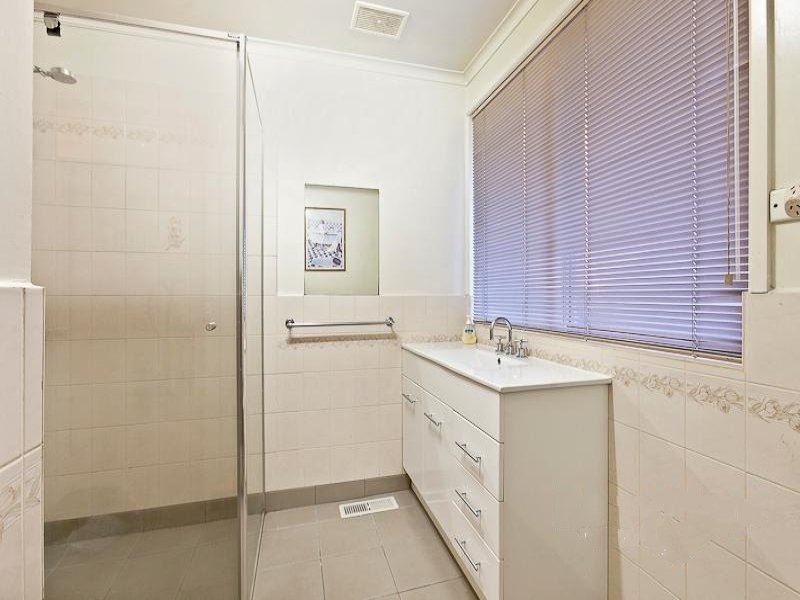 2 Cabarita Court, Keysborough VIC 3173