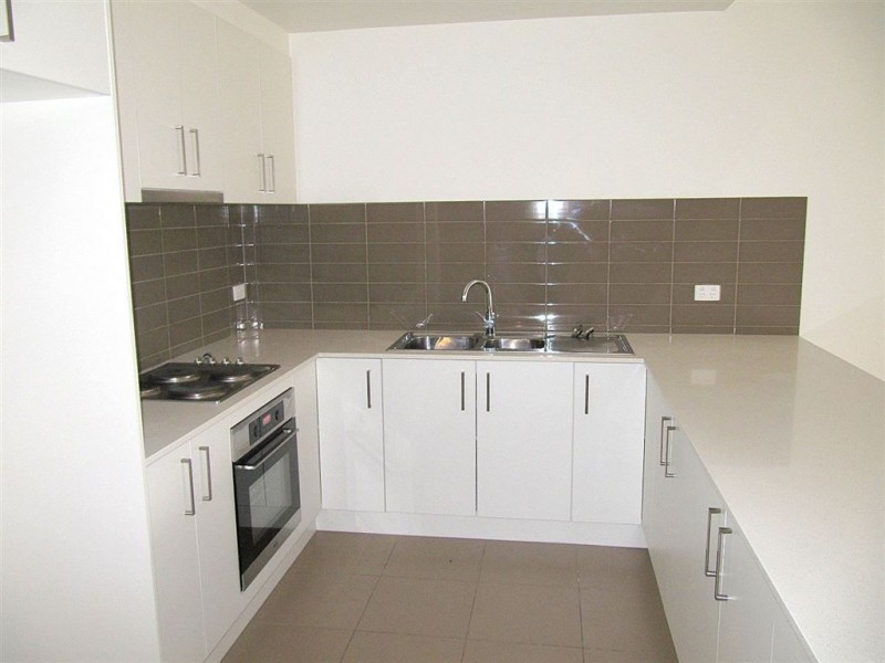 14/3 Close Avenue, Dandenong VIC 3175