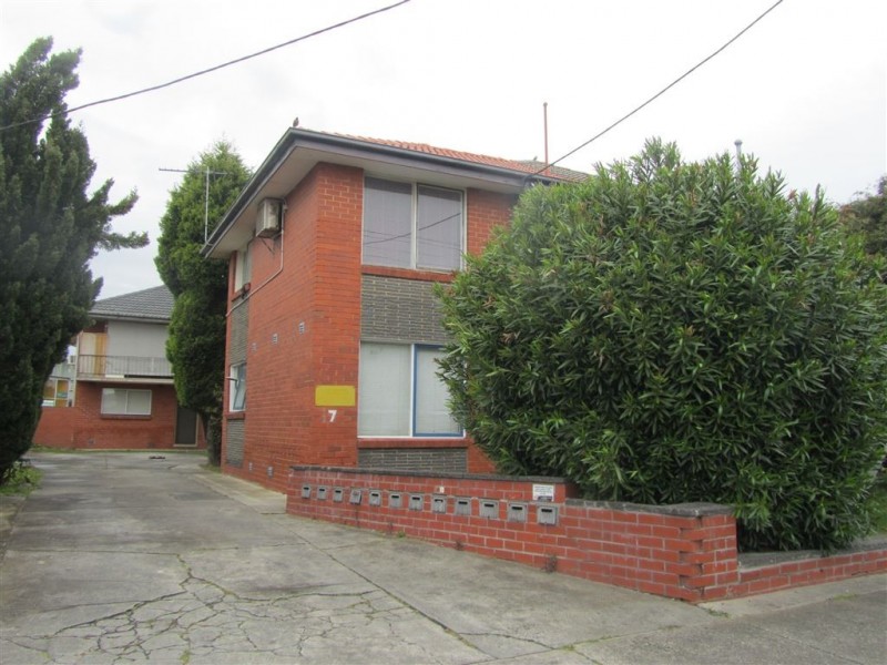 2/7 Leonard Avenue, Noble Park VIC 3174