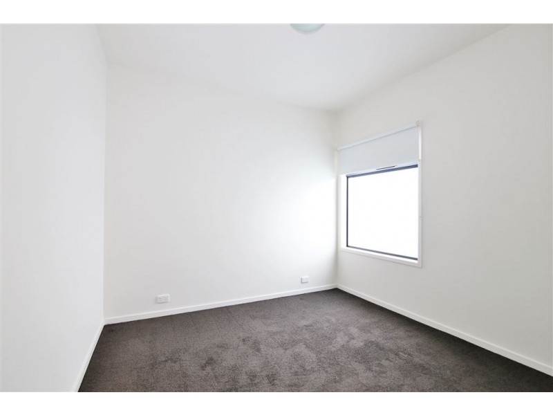 14/3 Close Avenue, Dandenong VIC 3175