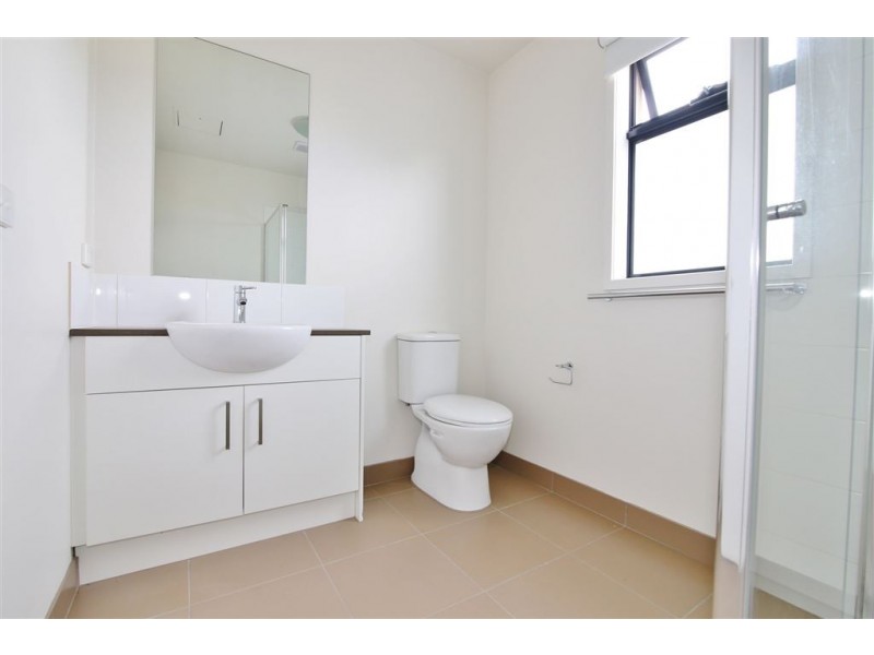 14/3 Close Avenue, Dandenong VIC 3175