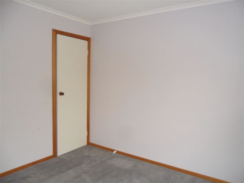 31 St James Avenue, Springvale VIC 3171