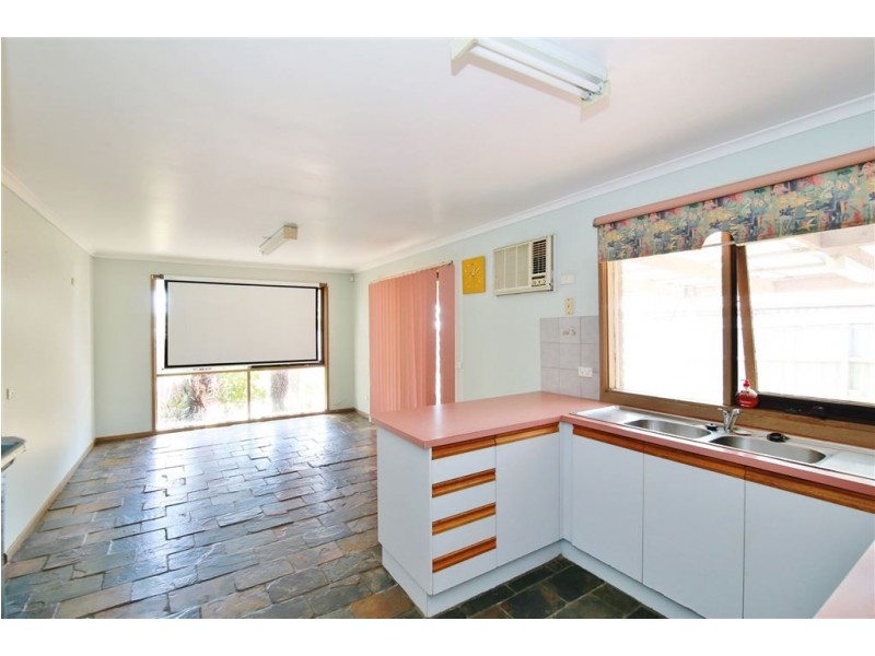 13 Claude Avenue, Hampton Park VIC 3976