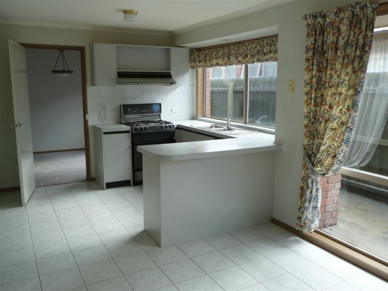 2/23 Rosene Court, Keysborough VIC 3173