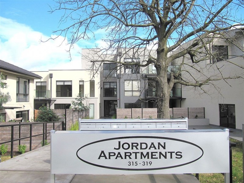 G6/315-319 Huntingdale Road, Chadstone VIC 3148