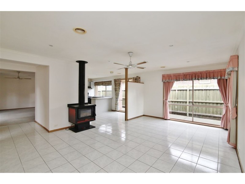 2/23 Rosene Court, Keysborough VIC 3173