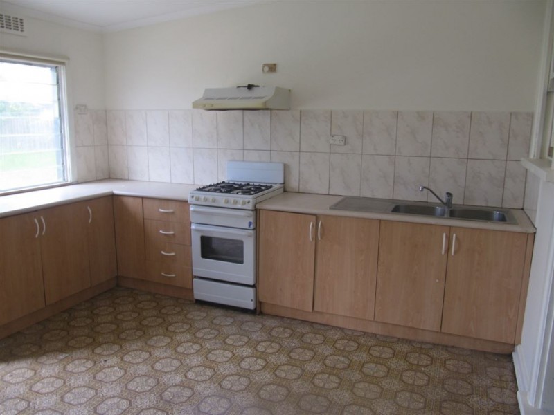 43 Regent Avenue, Springvale VIC 3171