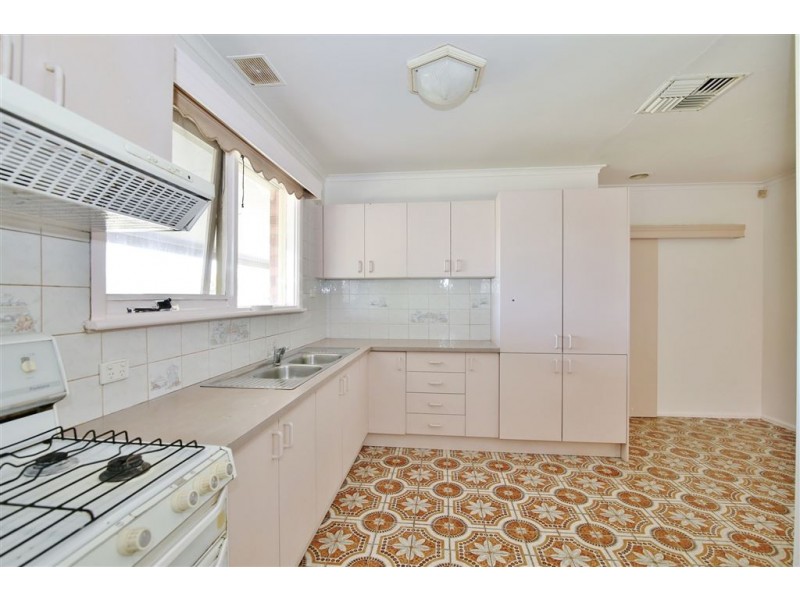 14 Hume Road, Springvale South VIC 3172