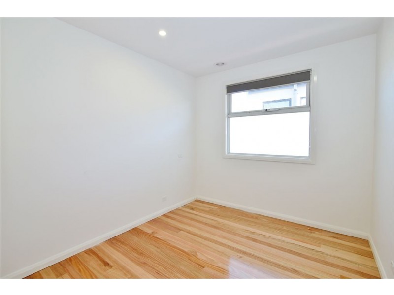 18A Hillcrest Grove new, Springvale VIC 3171