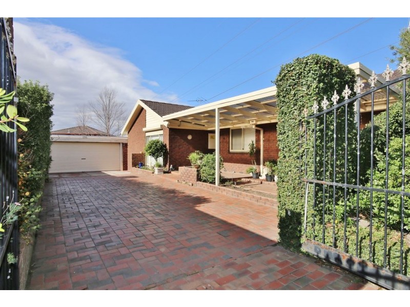 136 Clarinda Road, Clarinda VIC 3169