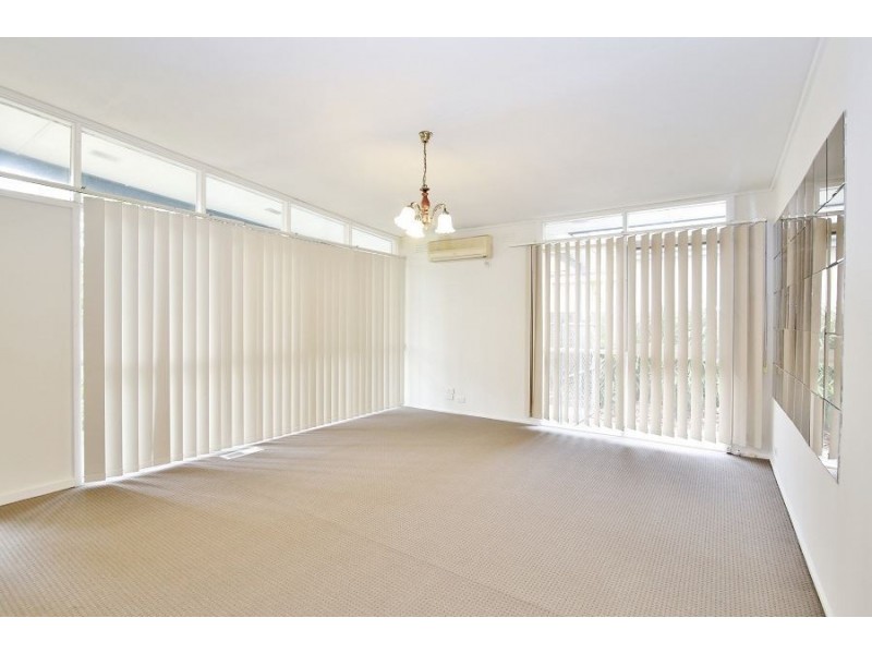 40 Karingal Drive, Frankston VIC 3199