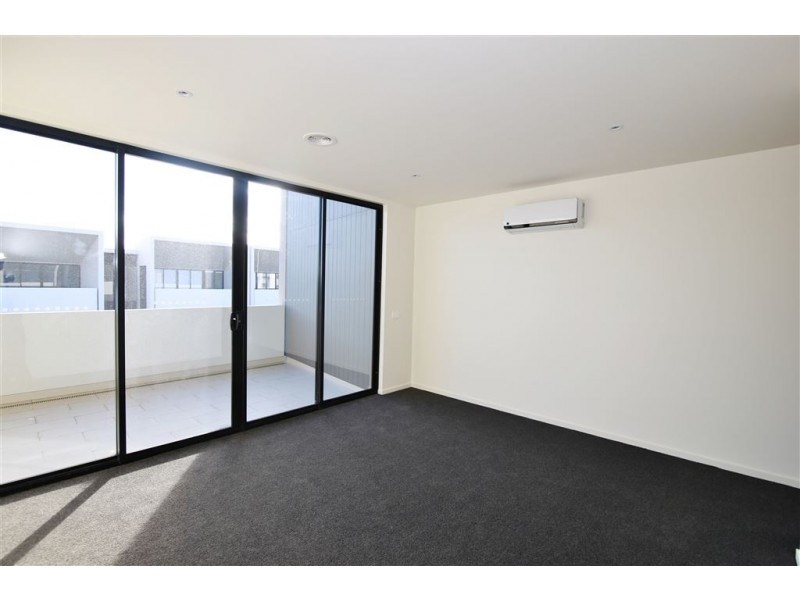 12 Binda Avenue, Springvale VIC 3171