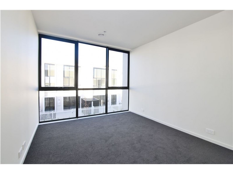 12 Binda Avenue, Springvale VIC 3171