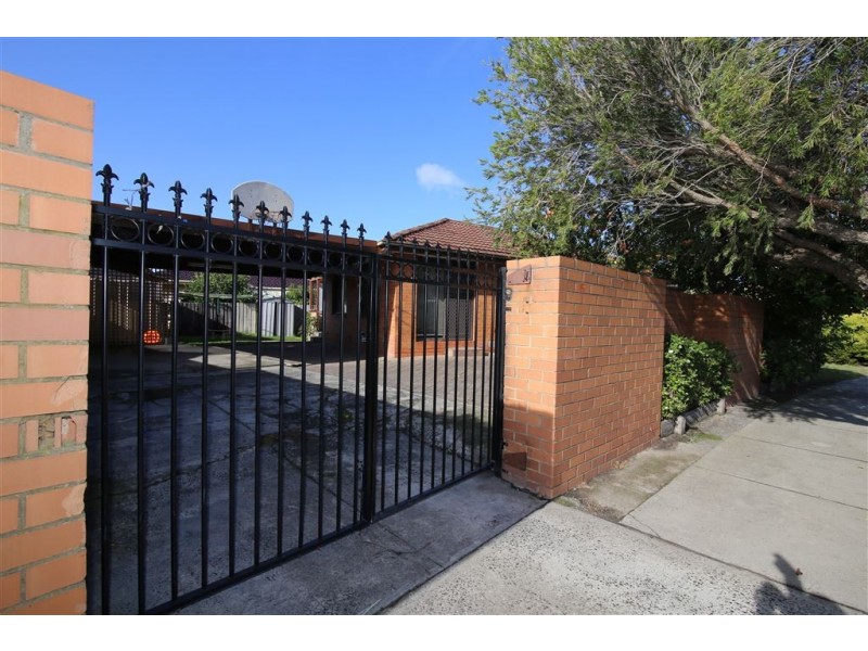 15 Kingsclere Avenue, Keysborough VIC 3173