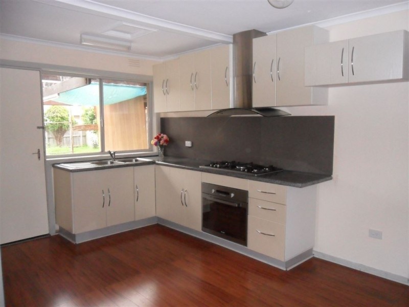 38 Bundeena Avenue, Keysborough VIC 3173