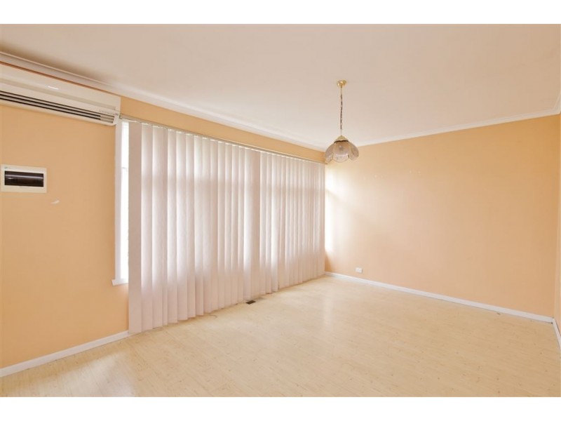 1/1 Springfield Court, Noble Park North VIC 3174