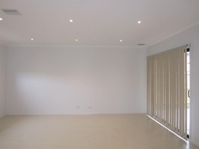 2 Denmark Road, Keysborough VIC 3173