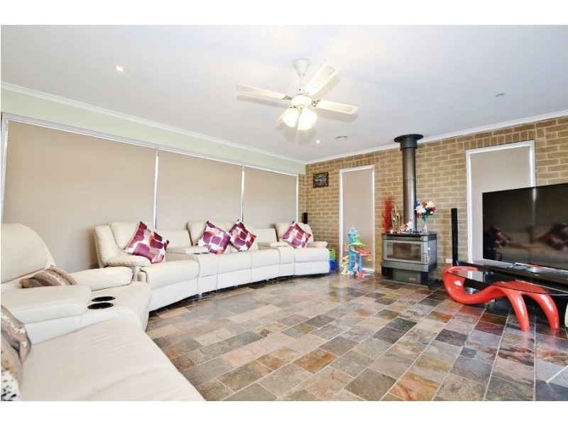 2 Western Way, Narre Warren VIC 3805