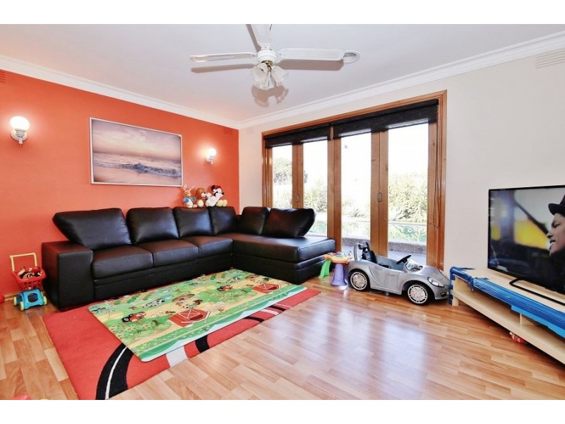 2 Western Way, Narre Warren VIC 3805