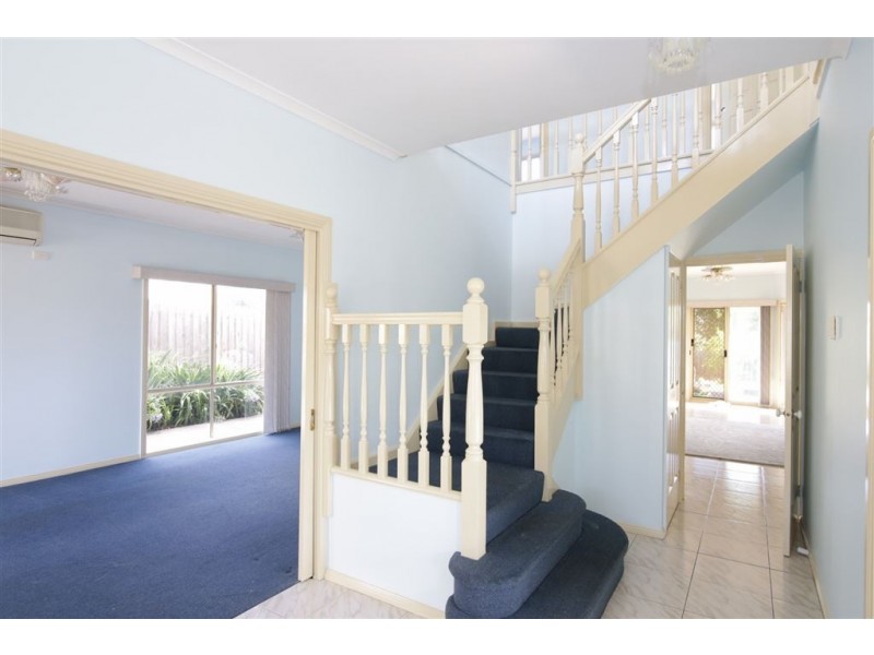 2 Ferguson court, Eumemmerring VIC 3177