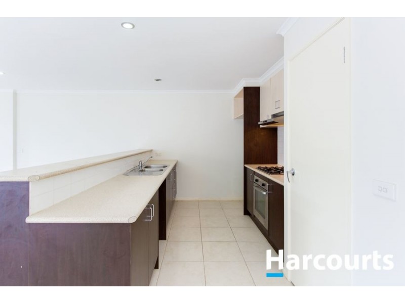 4 Robusta Drive, Cranbourne VIC 3977