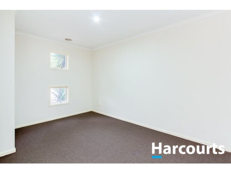 4 Robusta Drive, Cranbourne VIC 3977