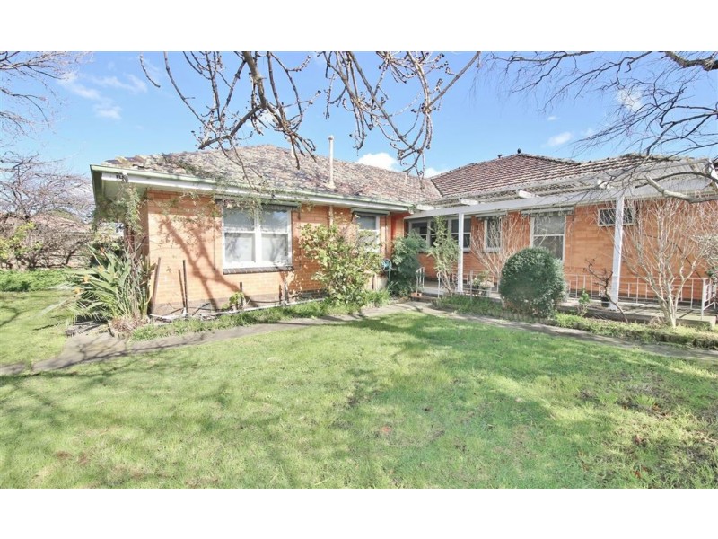 25 Royal Avenue, Springvale VIC 3171